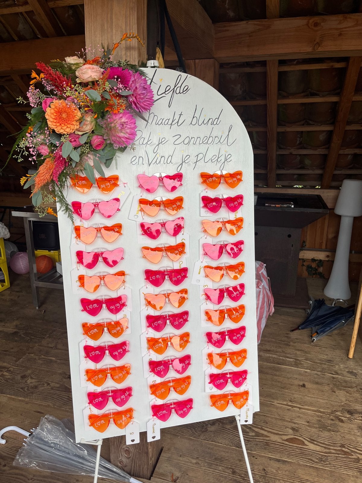 Uniek Tafelschikking Bord - Liefde Maakt Blind, Ophalen, Zo goed als nieuw, Wit, Hout