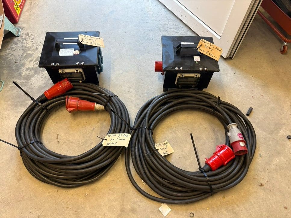 Stroomverdeelkast Handy + 30 meter aansluitkabel 32 Amp, Stekkerdoos, Zo goed als nieuw, X, Ophalen