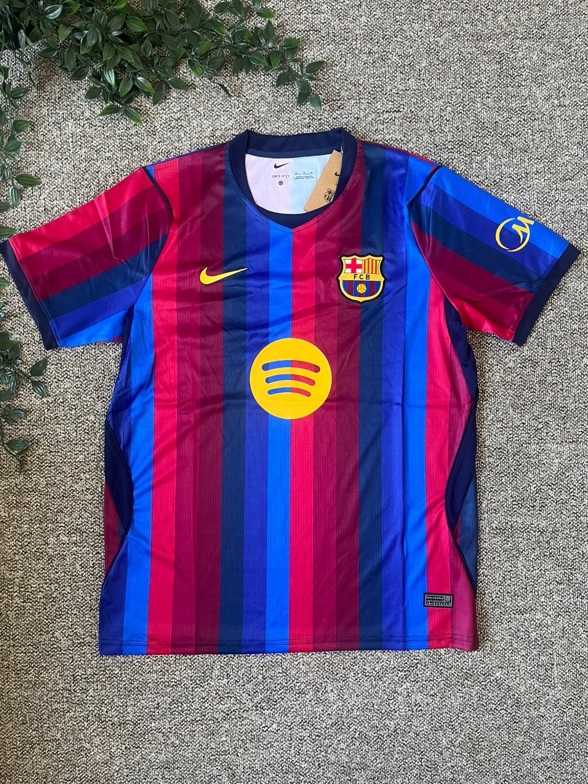 FC Barcelona 2026/27 voetbal shirt, Maat M, Ophalen of Verzenden, Zo goed als nieuw, Shirt
