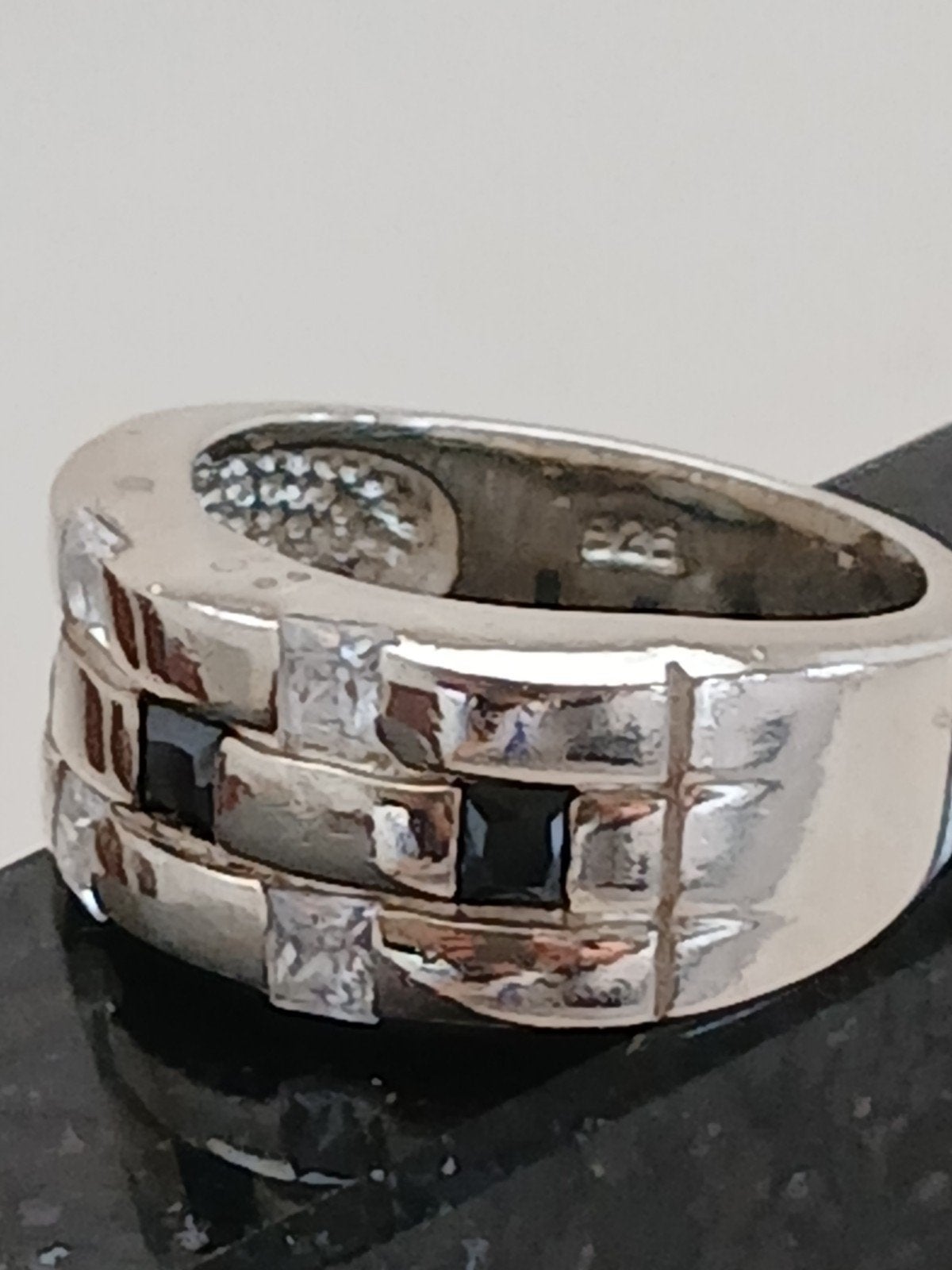 Prachtige Zilveren Ring met Zirconia Steentjes, Met kristal, 18 tot 19, Ophalen of Verzenden, Zo goed als nieuw
