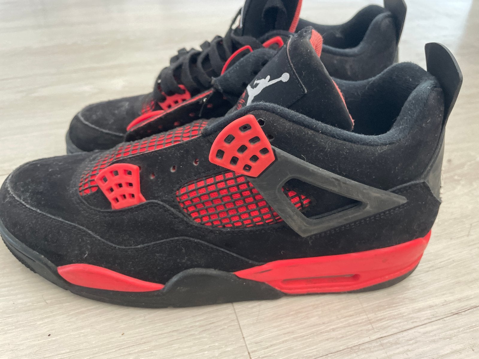 Nike Air Jordan 4 Red Thunder - Maat 44, Ophalen, Gedragen, Zwart, Sneakers of Gympen