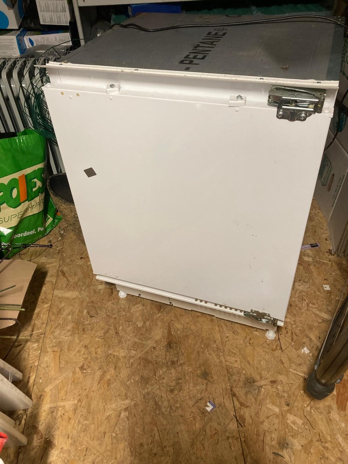 GRATIS: IKEA HUTTRA inbouwkoelkast met vriesvak, Gebruikt, 75 tot 100 liter, 45 tot 60 cm, Met vriesvak