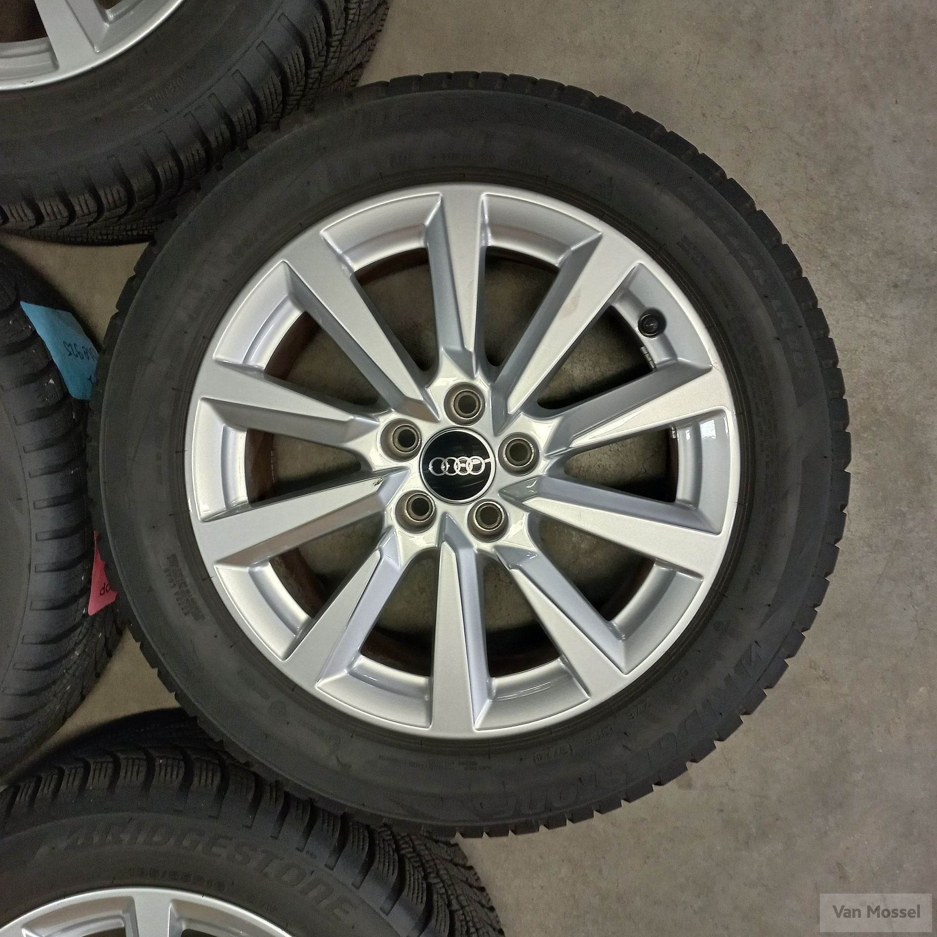 Audi A1 Bridgestone Blizzak Lm001 195/55/R16 91V, Auto-onderdelen, Gebruikt, -, Banden en Velgen, 195 mm