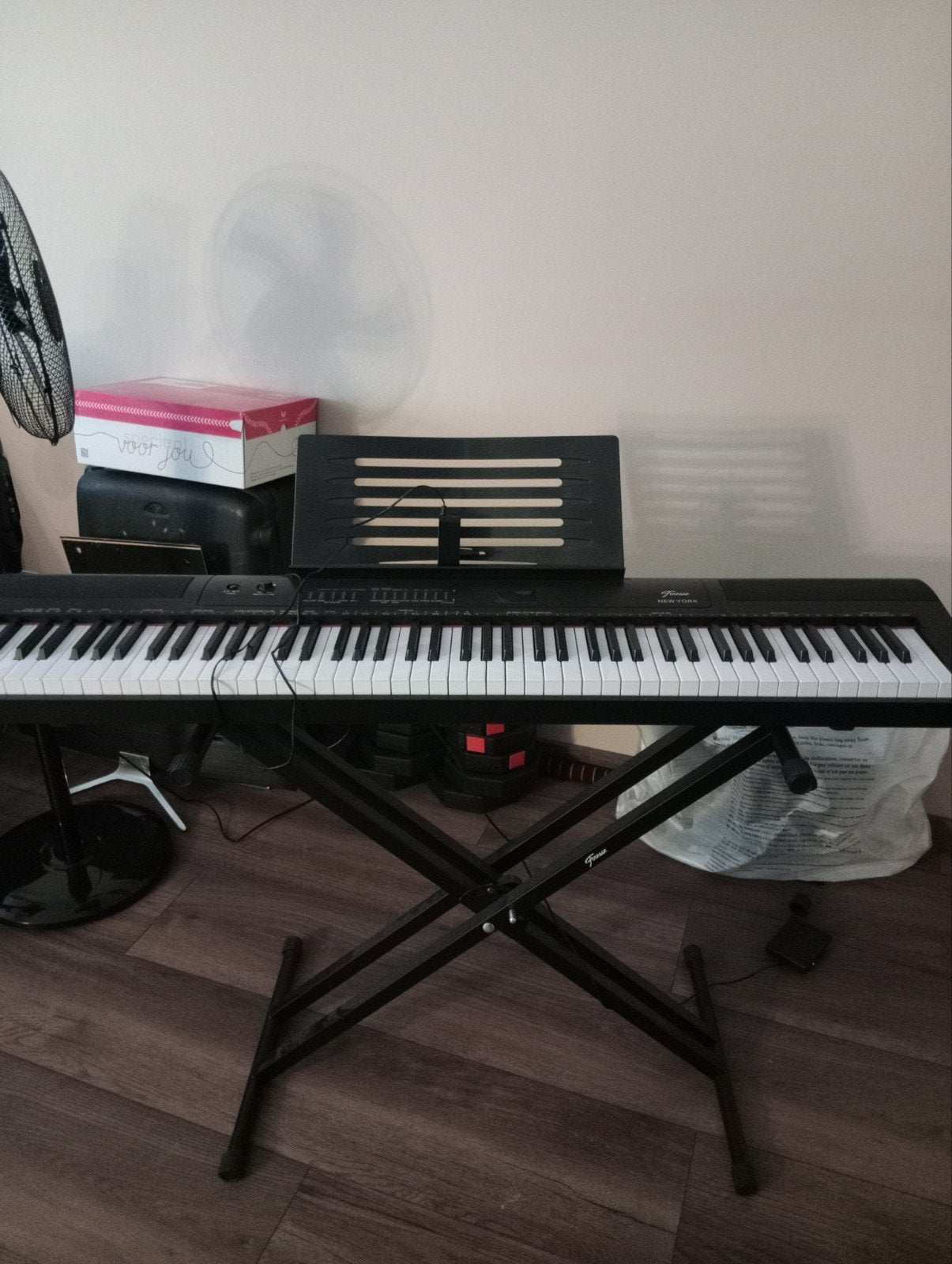 piano nieuw, Muziek en Instrumenten, Nieuw, Met standaard, 76 toetsen, Ophalen
