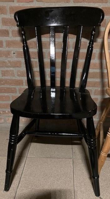 Vintage / Oude houten zwarte stoel / caféstoel, Ophalen, Gebruikt, Zwart, Vintage