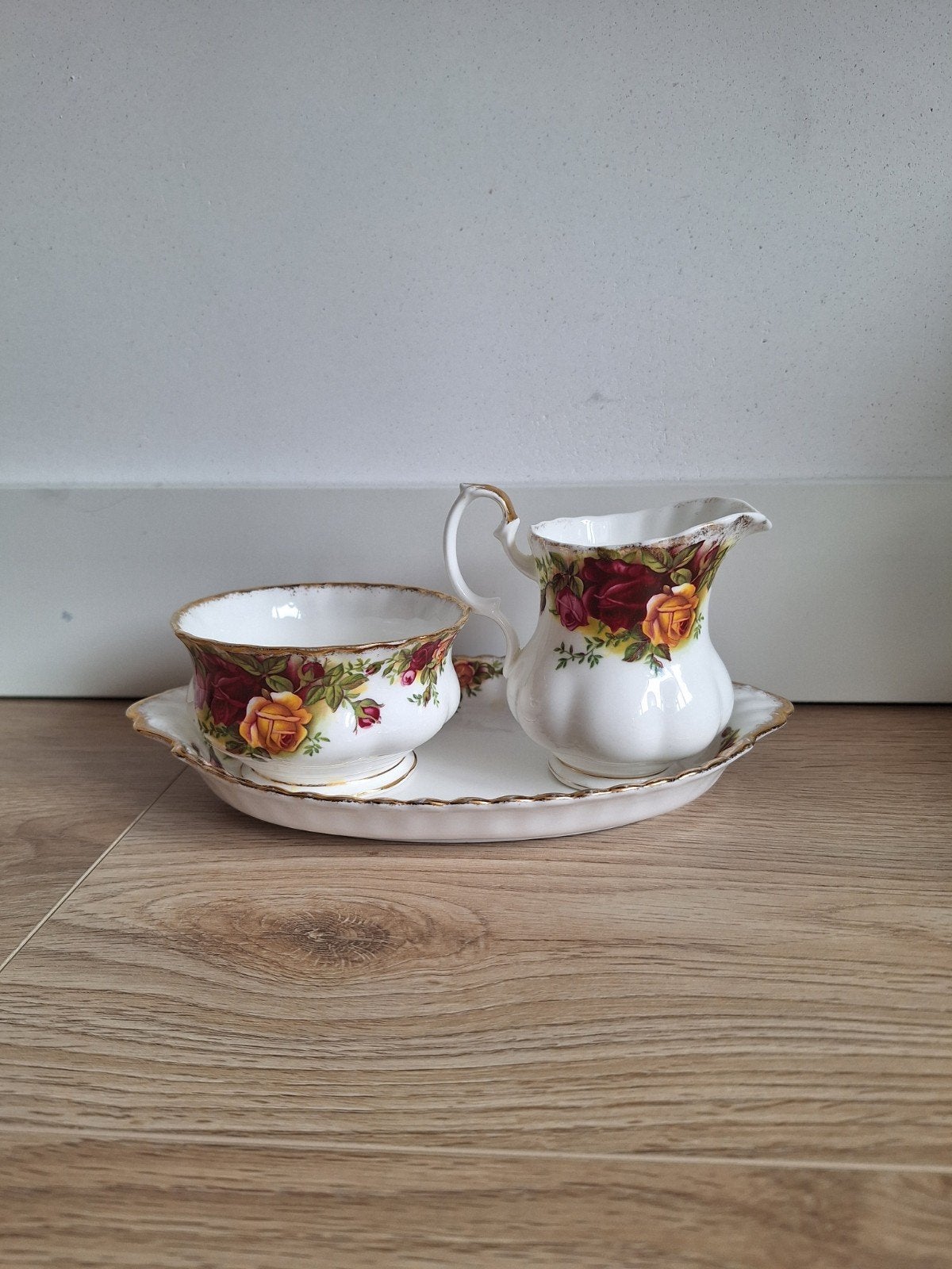 Royal Albert melk en suiker stel - set, Country Roses, Ophalen of Verzenden