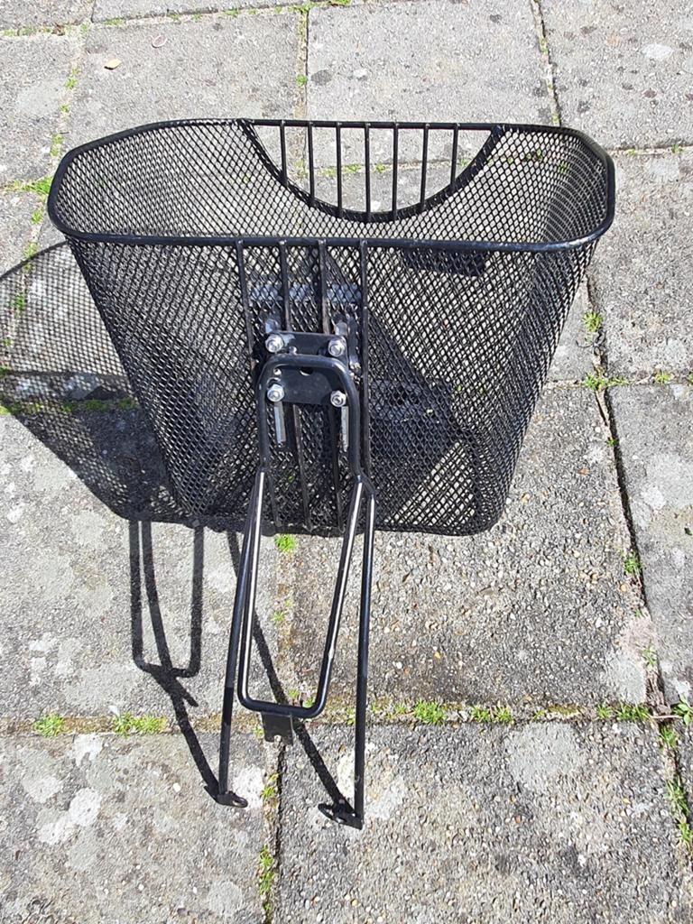 Zwarte fiets mand, Fietsen en Brommers, Fietsaccessoires | Fietsmanden, Ophalen of Verzenden