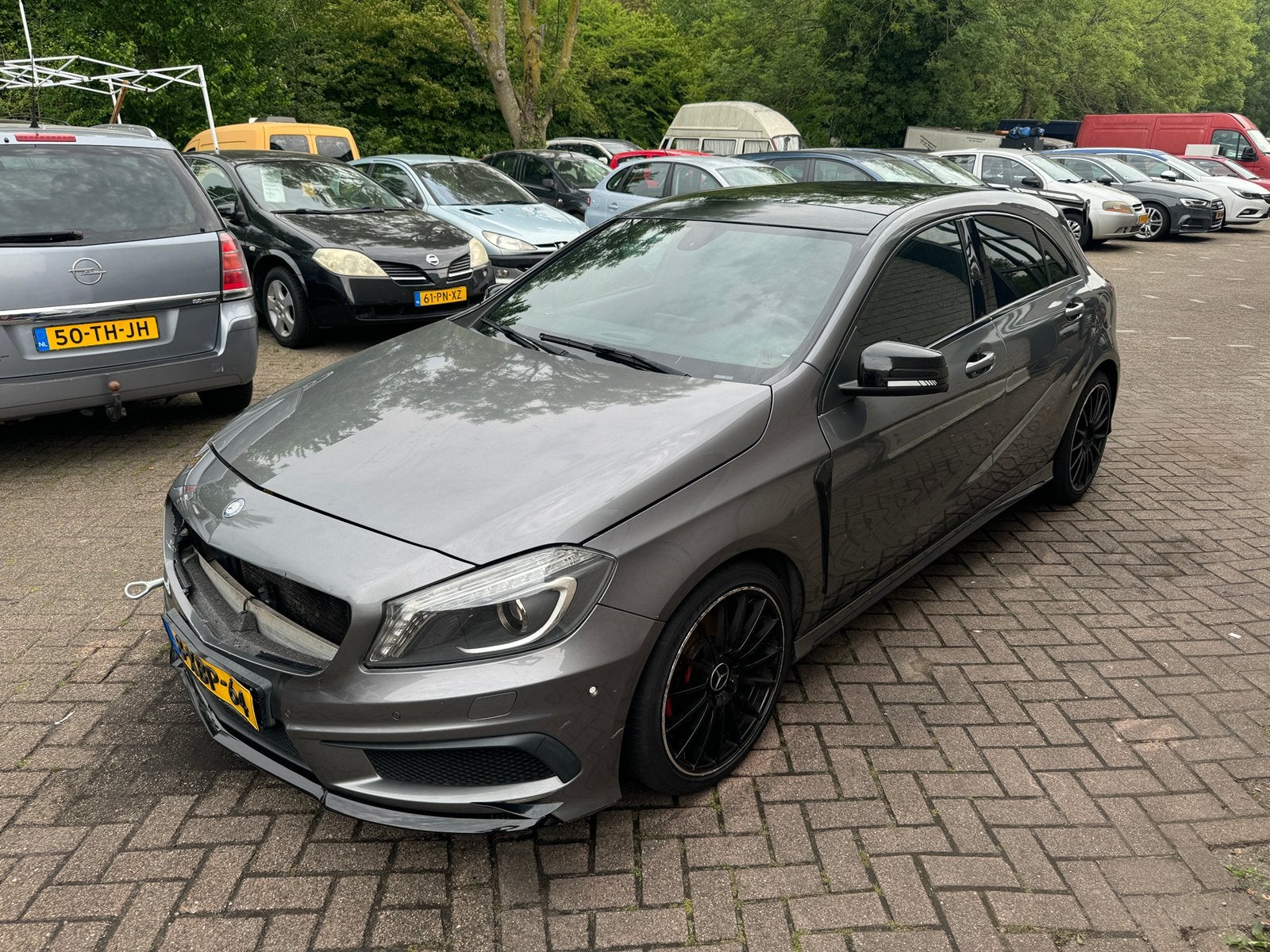 WIJ KOPEN GRAAG BUSSEN EN AUTOS OOK SCHADE OF DEFECT, Stof, 4 cilinders, 122 pk, Zilver of Grijs