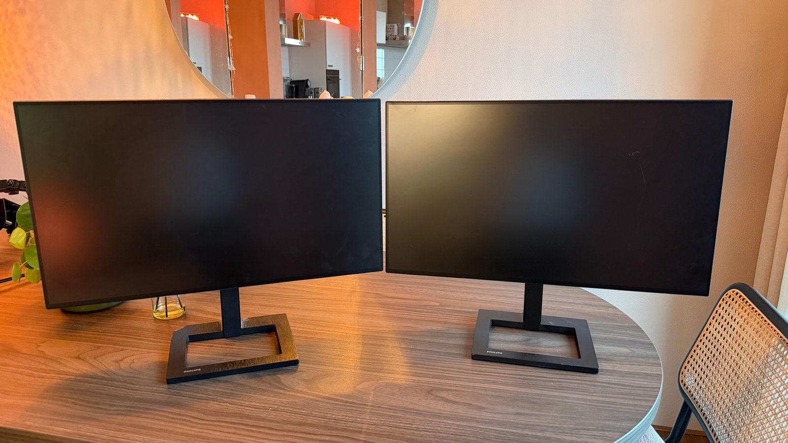 2x Philips 24E2FA monitor + docking + monitorarm, Computers en Software, Monitoren, Gaming, In hoogte verstelbaar, Full HD, Ophalen of Verzenden
