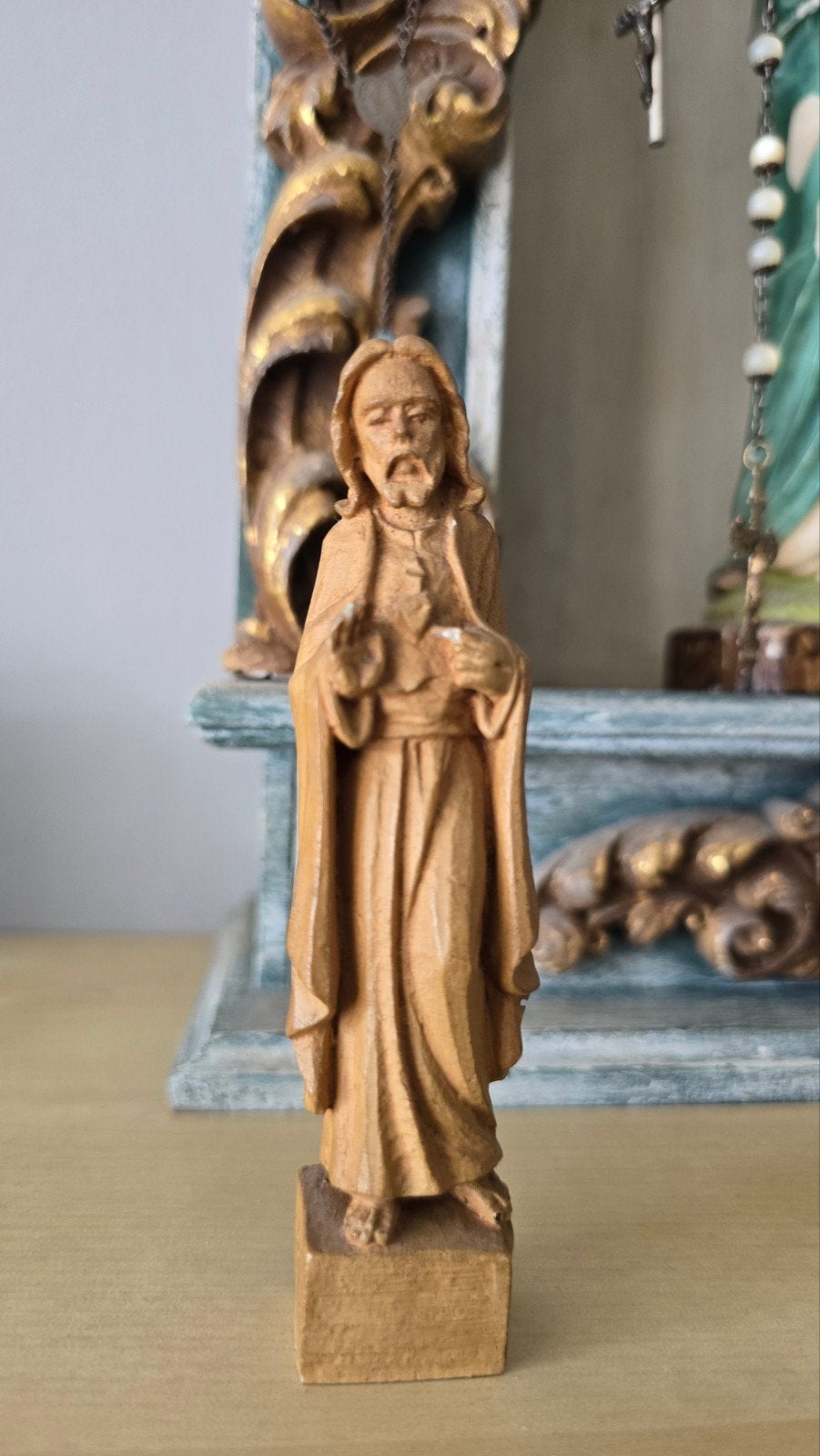 Klein hout gesneden beeldje Jezus, Ophalen of Verzenden