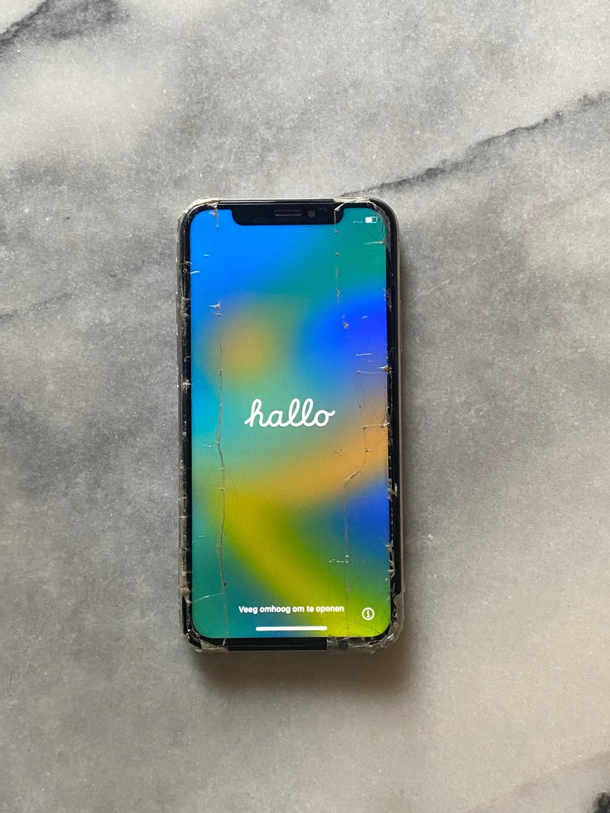 iPhone X met kapot scherm - ideaal voor kind / onderdelen, Telecommunicatie, Ophalen of Verzenden, Gebruikt, 75 %, IPhone X