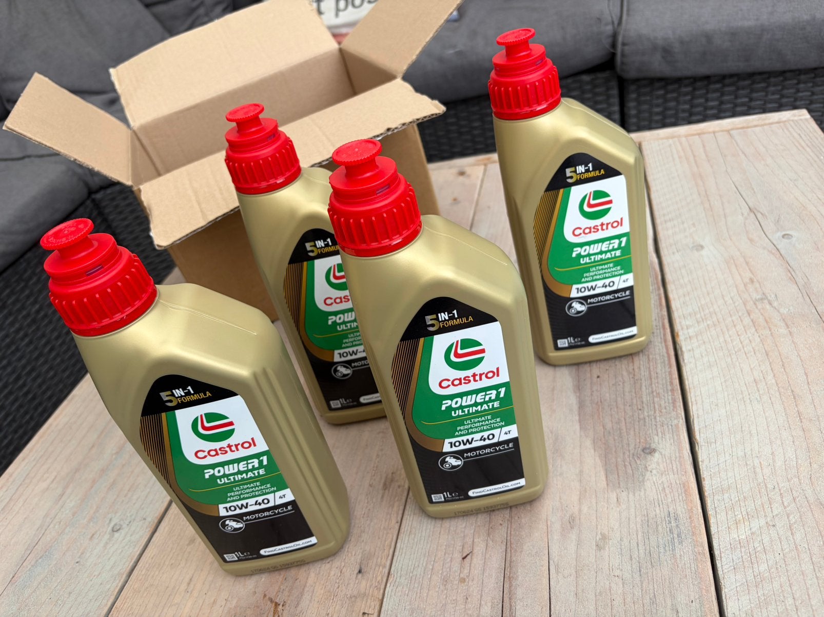 Castrol power1 10W40 verkeerd besteld 4x1L, Ophalen of Verzenden