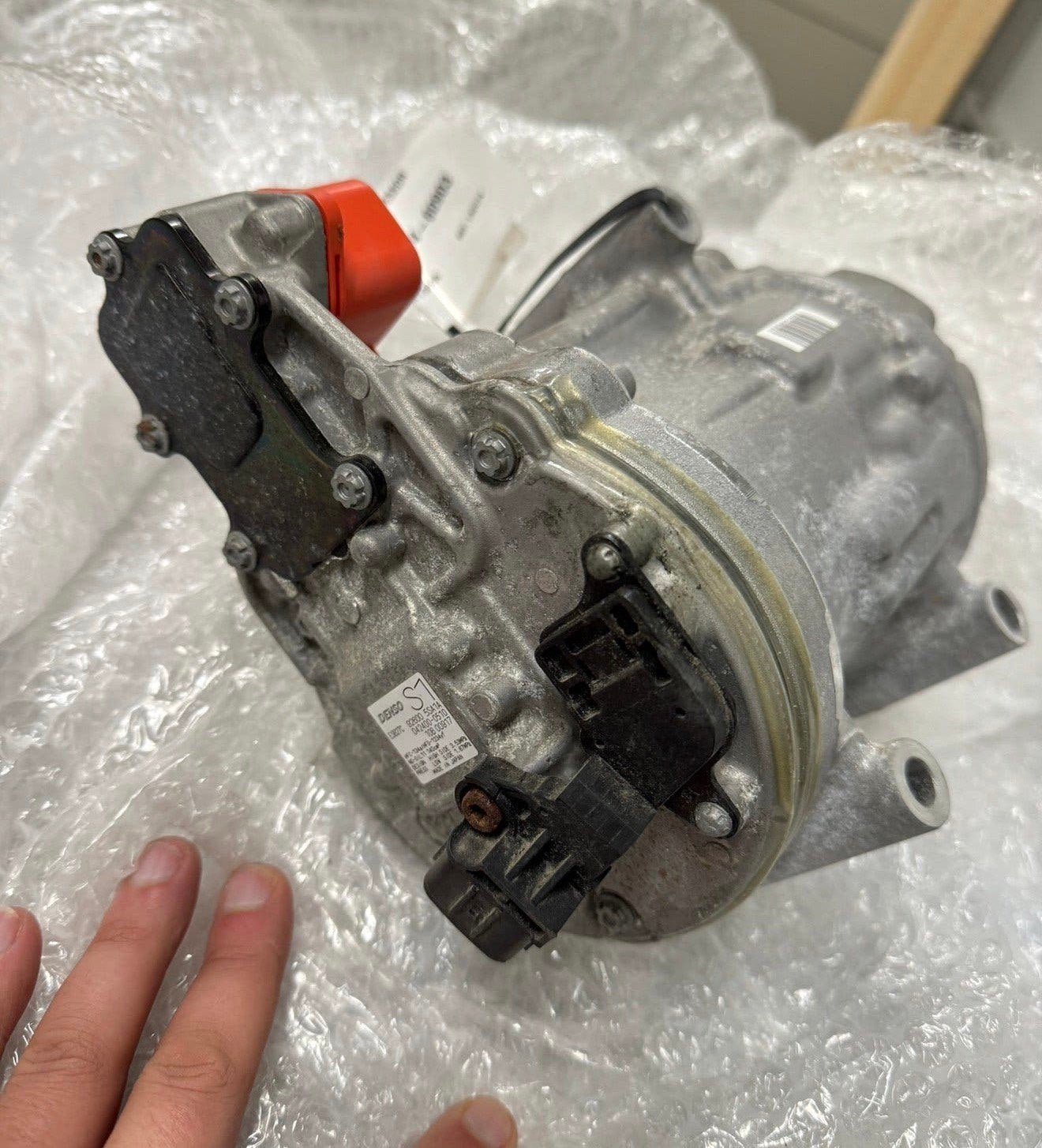 NISSAN Leaf 92600-5SA1A Airco compressor airconditioning AC, Gebruikt, P, P, P