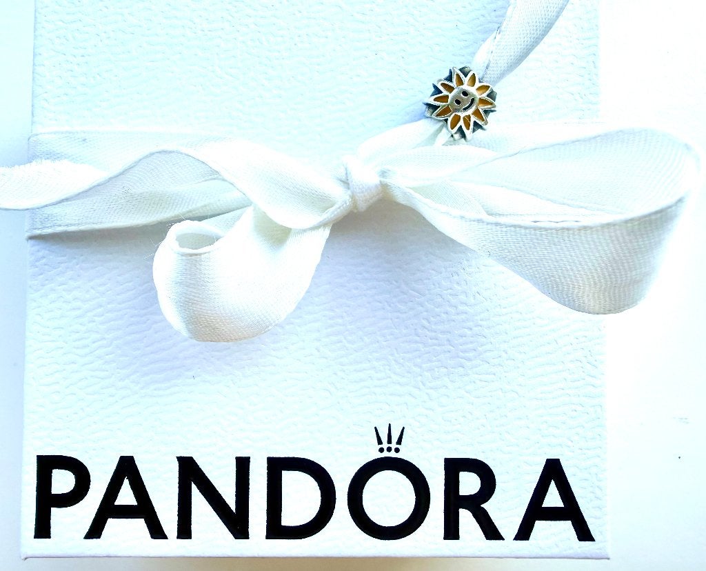 Pandora Smiling Sunshine bedel, Pandora, Ophalen of Verzenden, Zo goed als nieuw, 1 bedel
