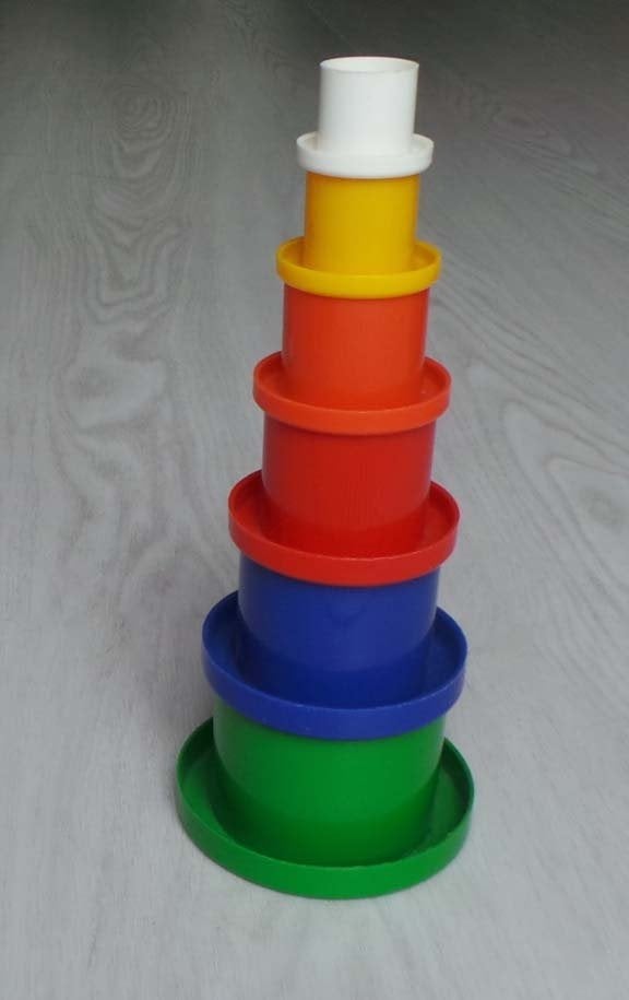 Een kleurige toren maken met deze STAPELBEKERS, Ophalen of Verzenden, Zo goed als nieuw, Overige typen