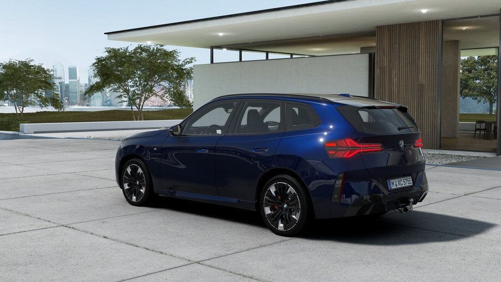 BMW X3 30e xDrive M Sport Automaat / Trekhaak / Sportstoelen, Auto's, BMW, 1998 cc, Zwart, 4 cilinders, Blauw