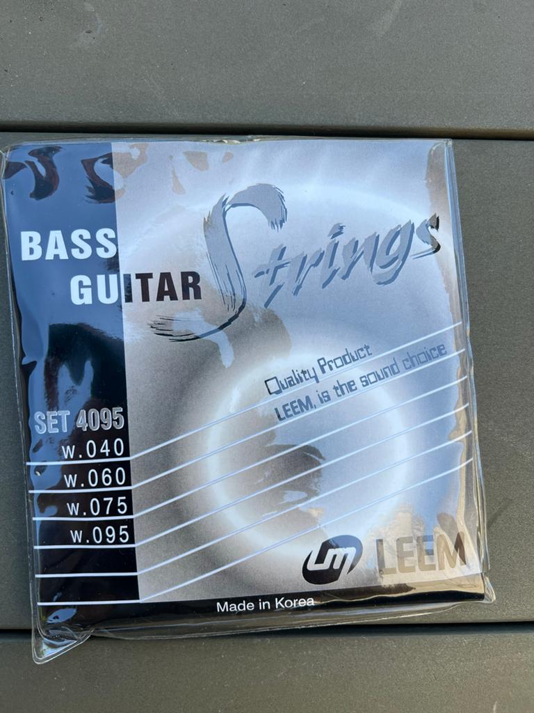 Leem Bassgitaar Snaren Set 4095 (.040-.095), Muziek en Instrumenten, Ophalen, Nieuw, Elektrisch