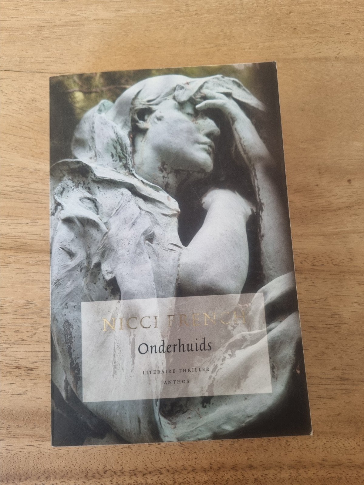 Nicci French - Onderhuids, Boeken, Ophalen of Verzenden, Zo goed als nieuw, Nicci French