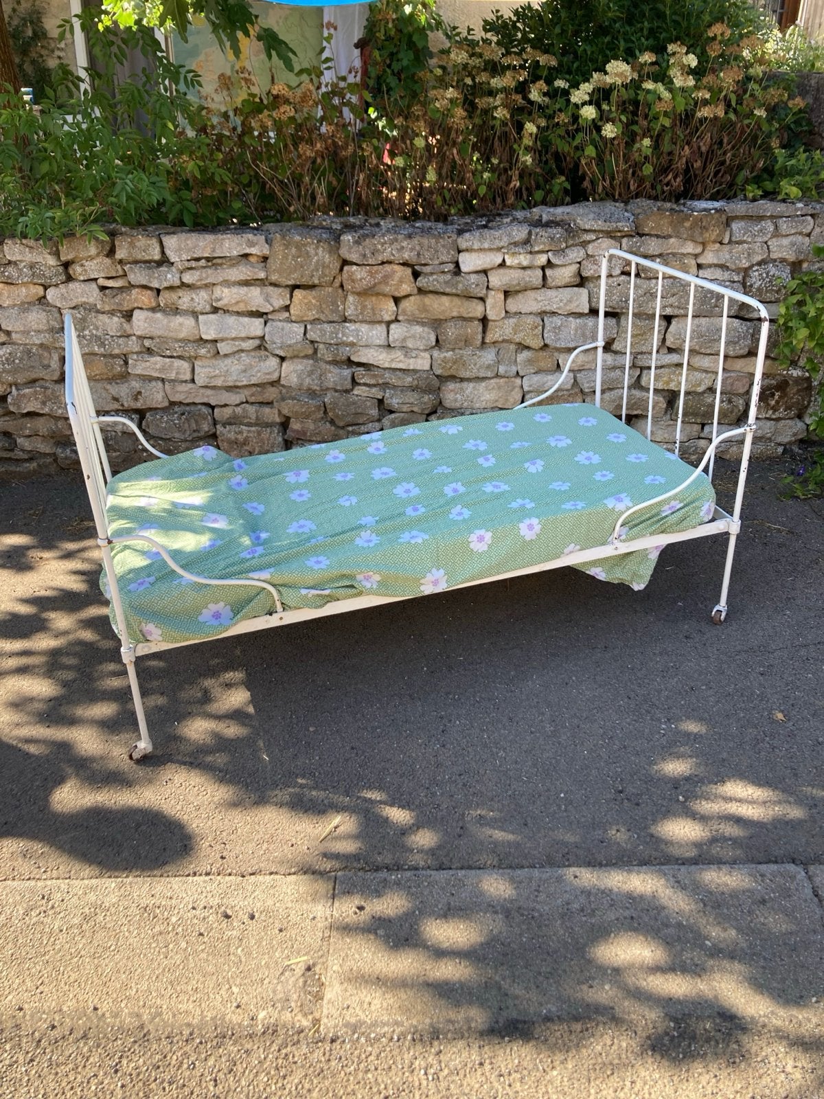 Antiek wit metalen kinderbedje/daybed, Ophalen