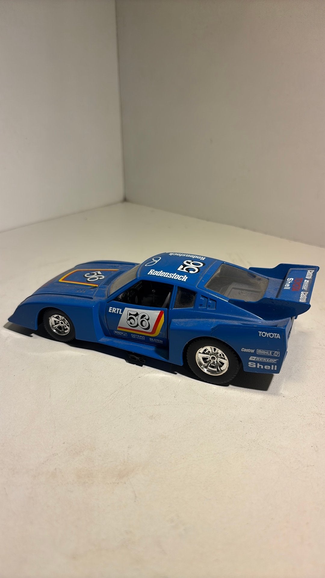Toyota celica Bburago 1.24, Hobby en Vrije tijd, Ophalen of Verzenden, Bburago, A, A