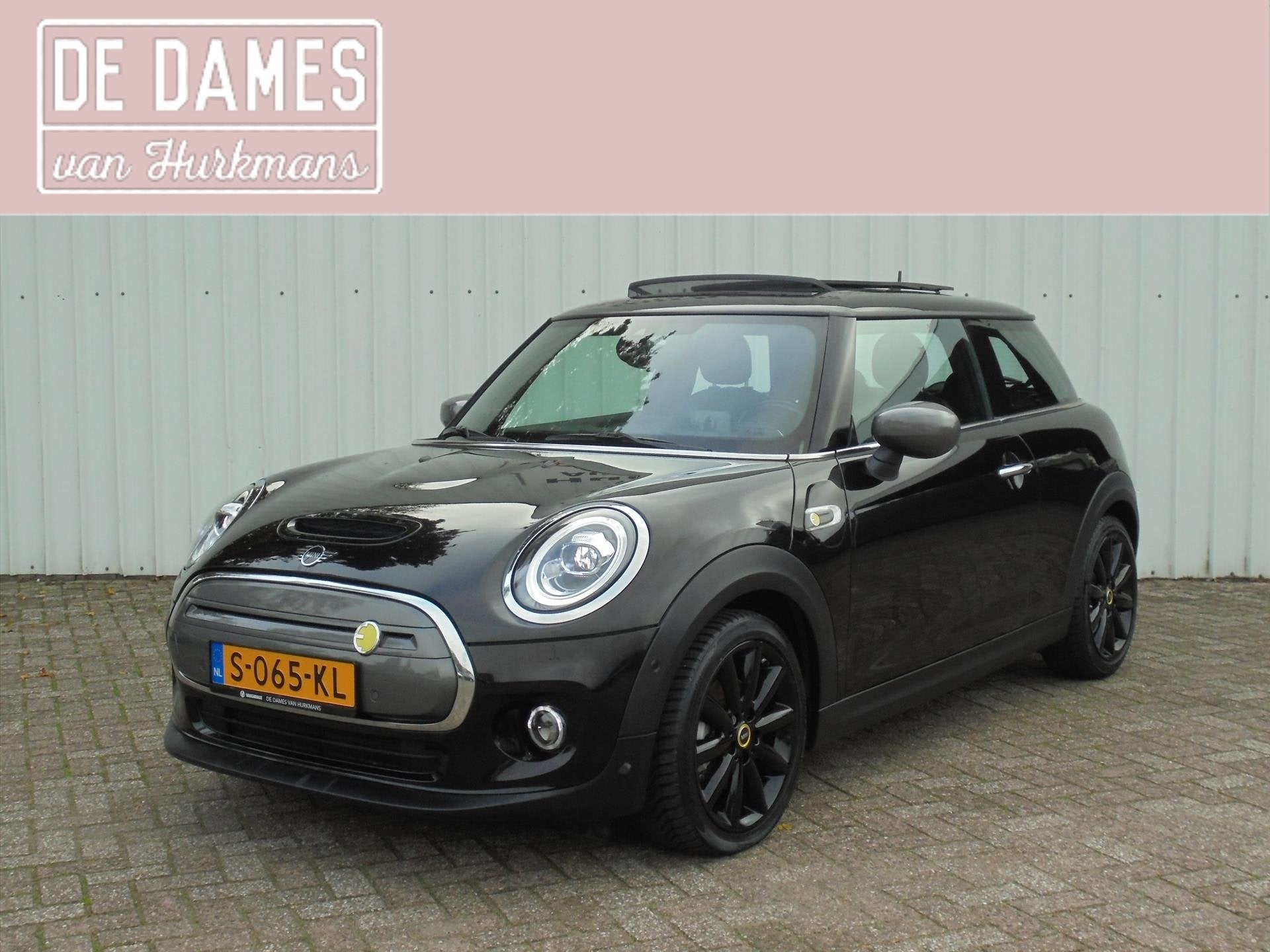 Mini Mini 3-Deurs (f56) COOPER S ELECTRIC 32.6 kWh PANODAK/N, Automaat, 4 stoelen, Geïmporteerd, Te koop