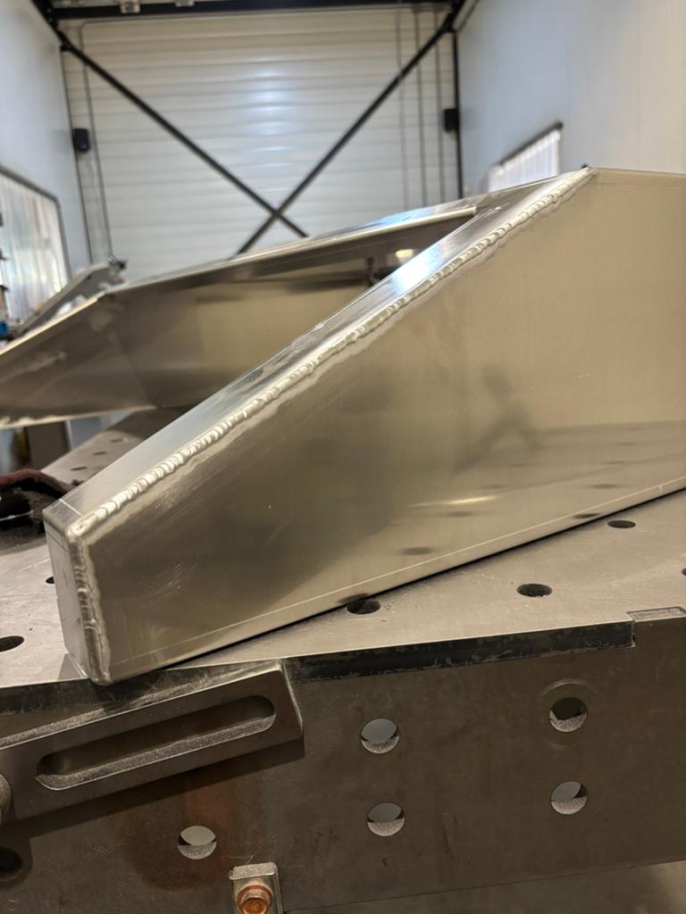 LASSER Op Locatie Lasser  Staal Aluminium RVS en KOPER, Komt aan huis, Overige metaalbewerking