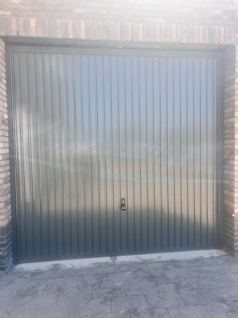 Nieuwe Garagedeur - 236x244 cm (deur) / 243x255 cm (totaal), Ophalen, 120 cm of meer, 215 cm of meer, Garagedeur