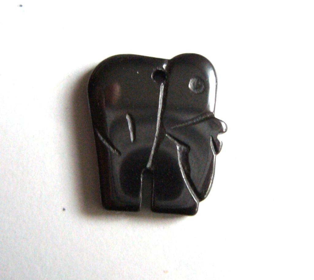 hematiet olifantje mineraal edelsteen olifant hanger hematit, Zwart, Ophalen of Verzenden, Zo goed als nieuw, Steen of Mineraal