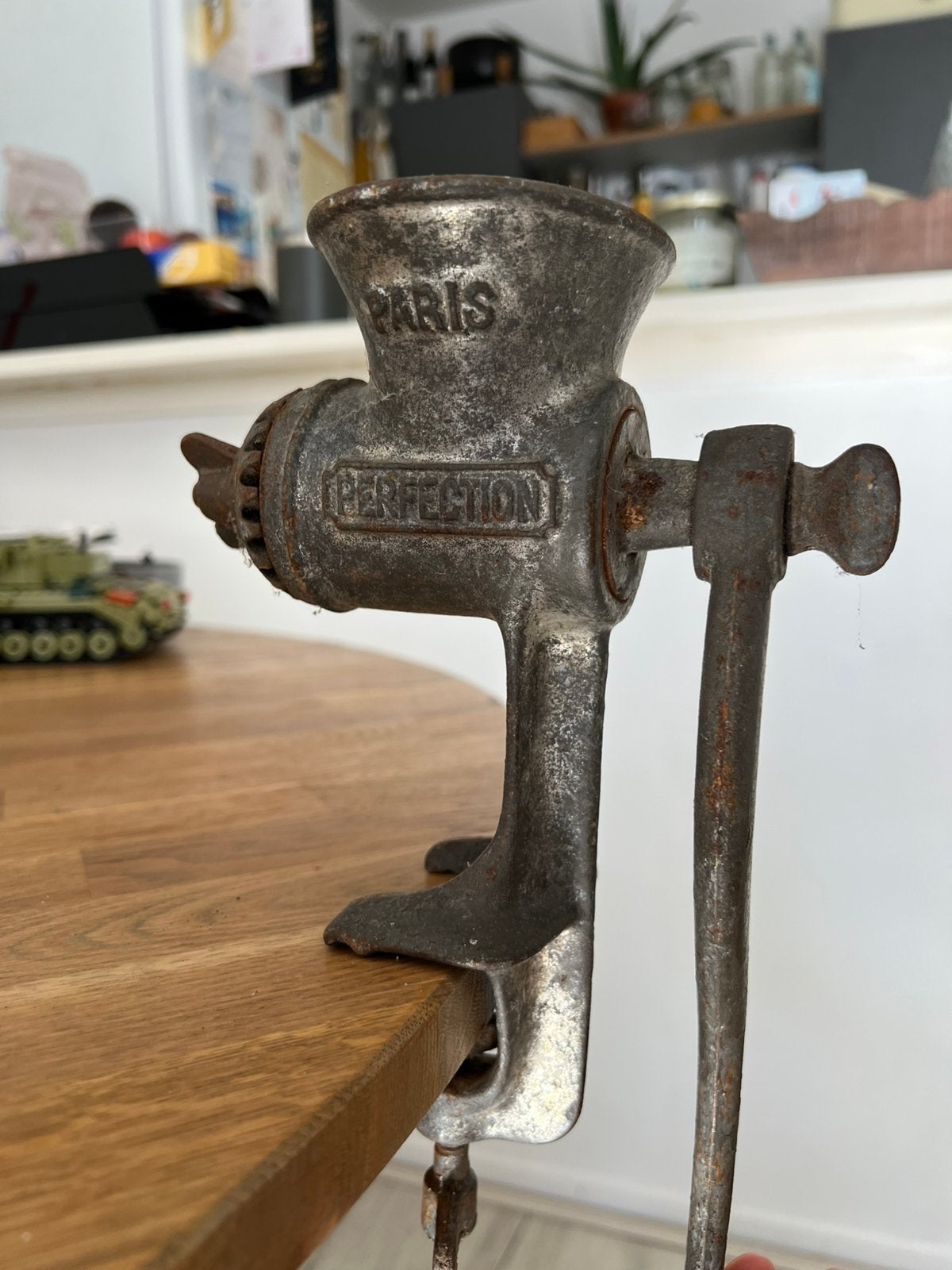 Antieke gietijzeren vleesmolen Paris Perfection Jaren 30/40, Ophalen of Verzenden