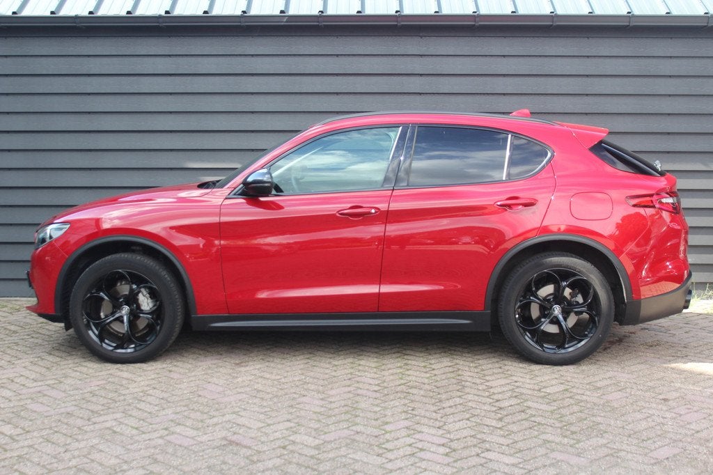 Alfa Romeo Stelvio 2.0 T AWD B-Tech - 280PK - HALF LEDER - C, Auto's, Alfa Romeo, 4 cilinders, Leder en Stof, Bedrijf, Vierwielaandrijving