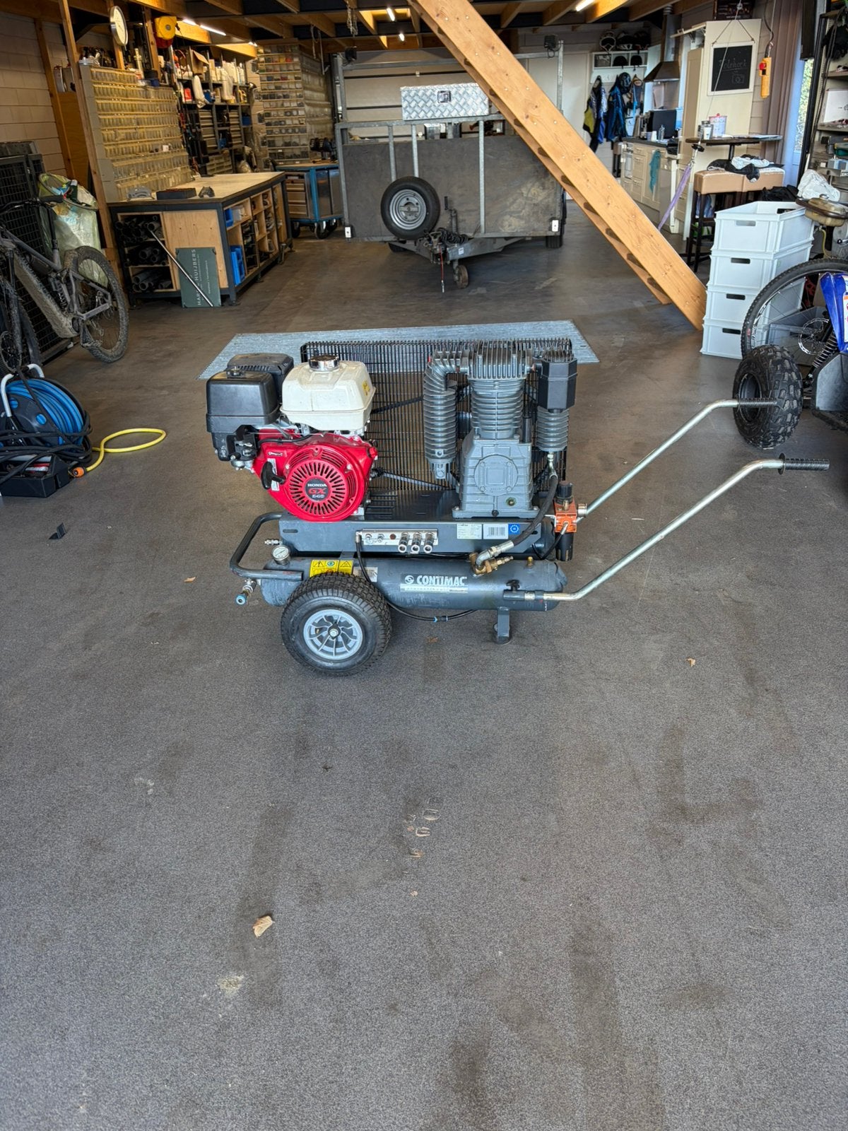 Contimac cm 950/11 17+17 met Honda gx benzine motor, Doe-het-zelf en Verbouw, 100 liter of meer, Ophalen, Gebruikt, Mobiel