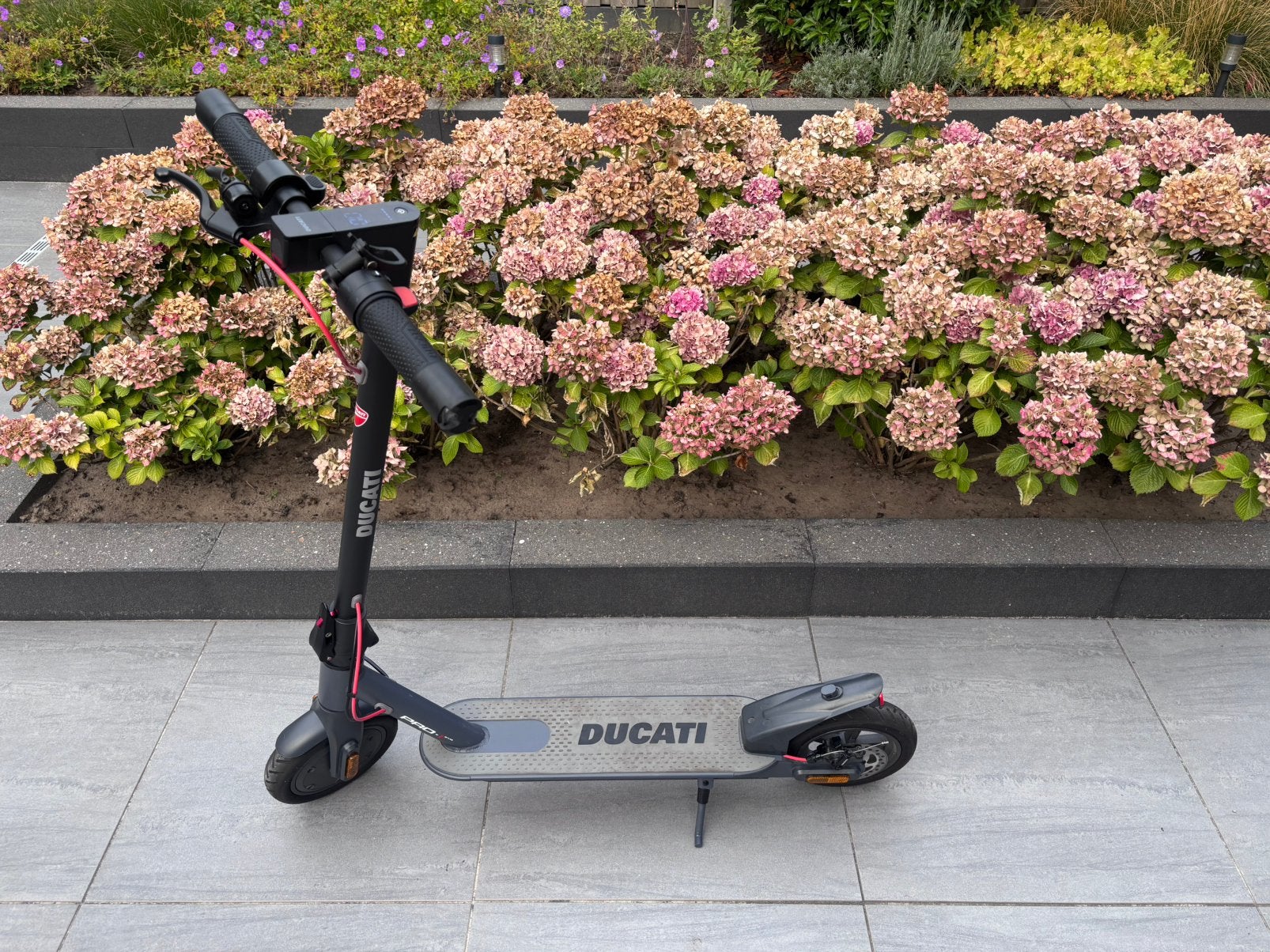 Ducati Pro-I Evo Electrische step, Ophalen, Zo goed als nieuw, Elektrische step (E-scooter), Ducati Pro I Evo