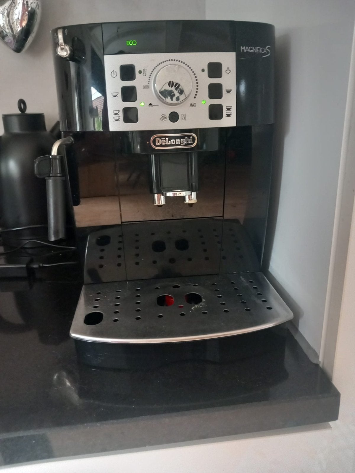 DeLonghi Magnifica S espressomachine, Ophalen, Afneembaar waterreservoir, Gebruikt, Espresso apparaat