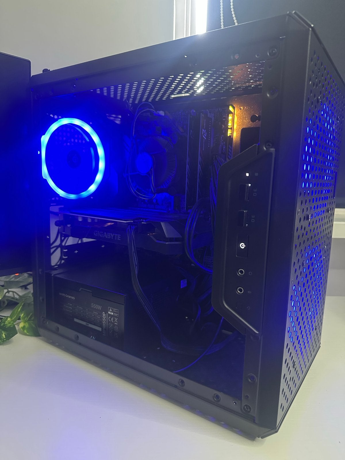 Gaming PC, Ophalen, Zo goed als nieuw, Gaming, Met videokaart