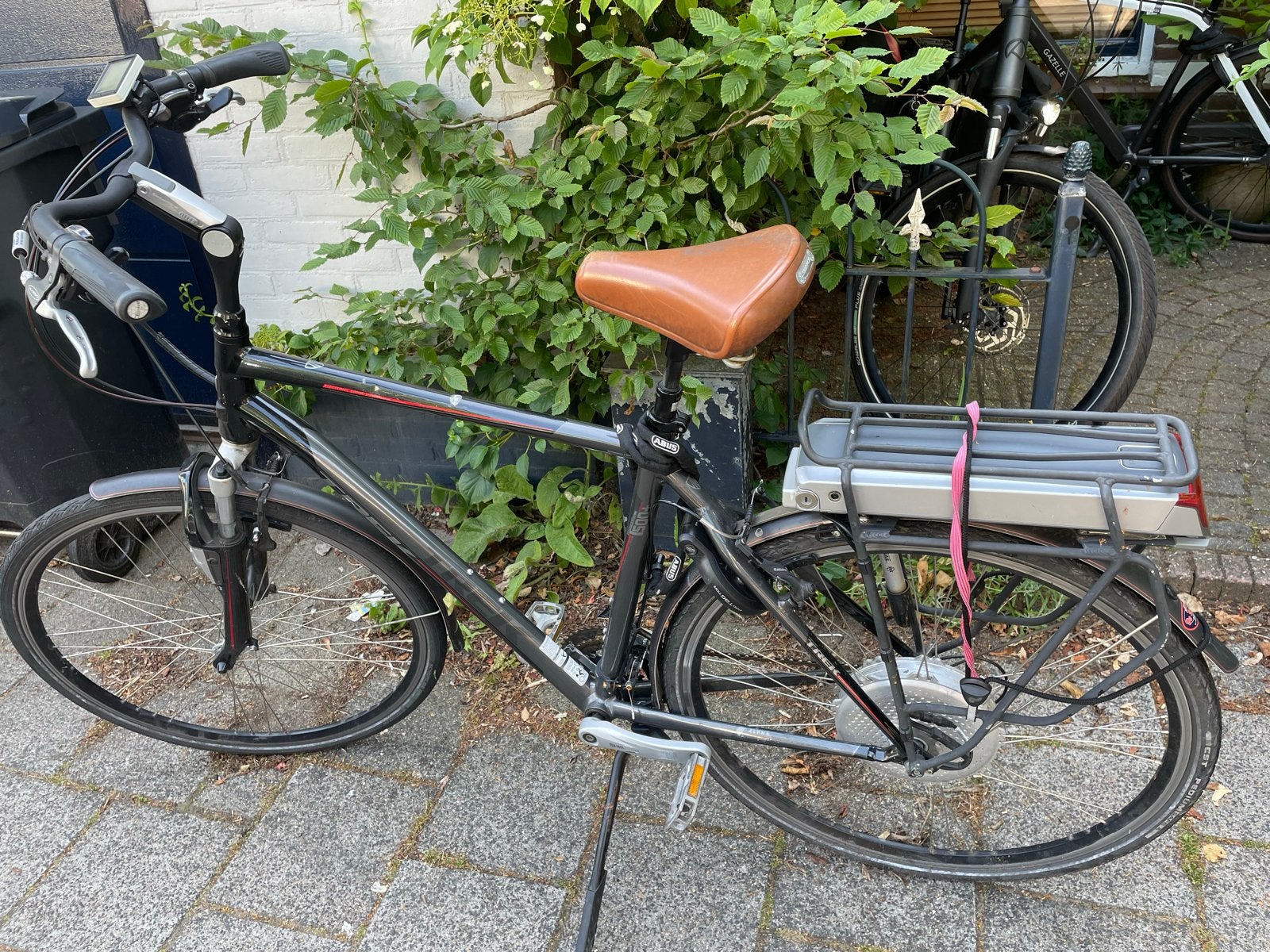 Trek T500+ Elektrische Trekkingfiets, Gebruikt, 51 tot 55 cm, 30 tot 50 km per accu, Ophalen