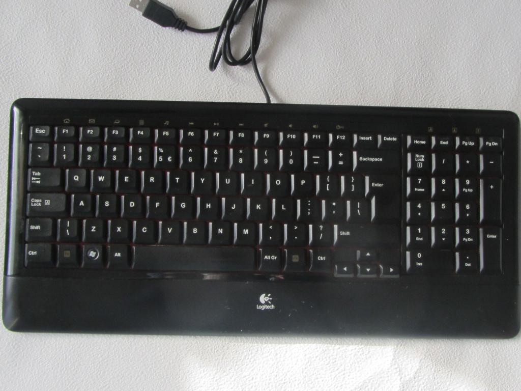 2 toetsenborden, Computers en Software, Ophalen, Qwerty, Gebruikt, Bedraad