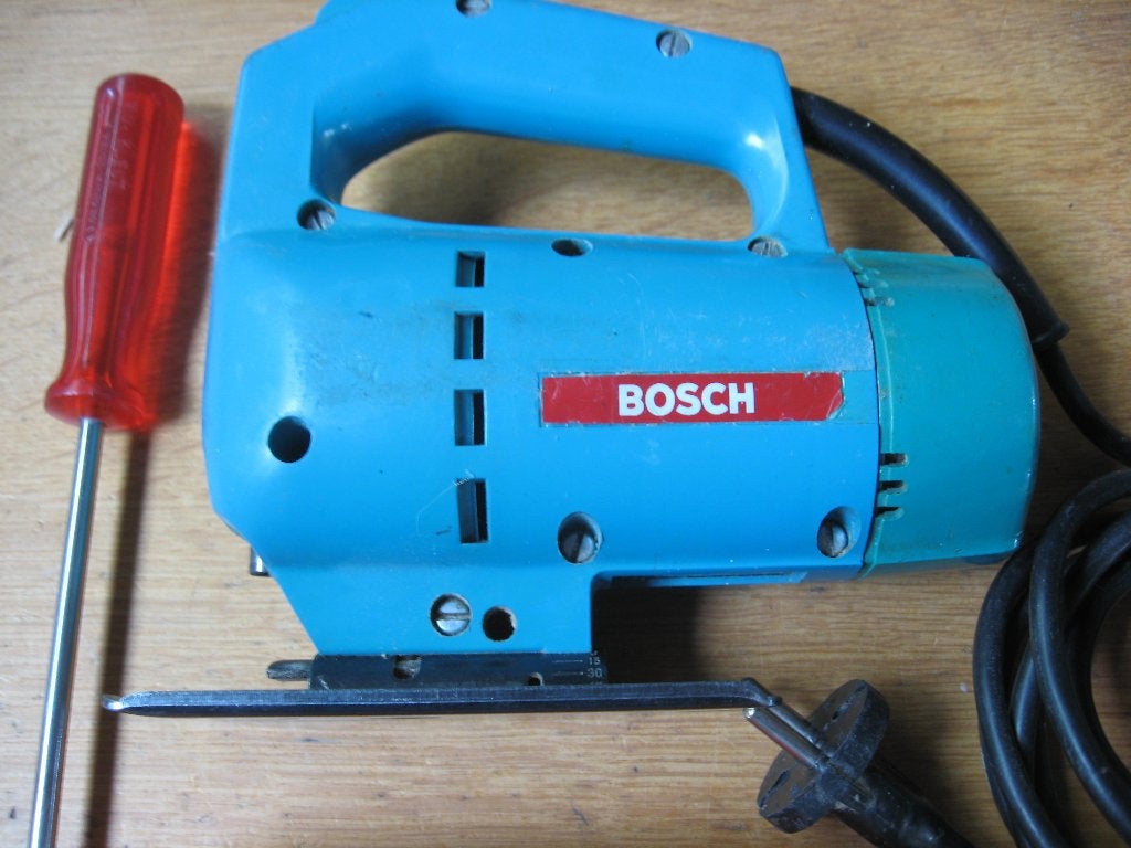 Decoupeerzaag Bosch blauw met circa 30 zaagjes izgst, Minder dan 30 mm, Gebruikt, Decoupeerzaag, Ophalen of Verzenden