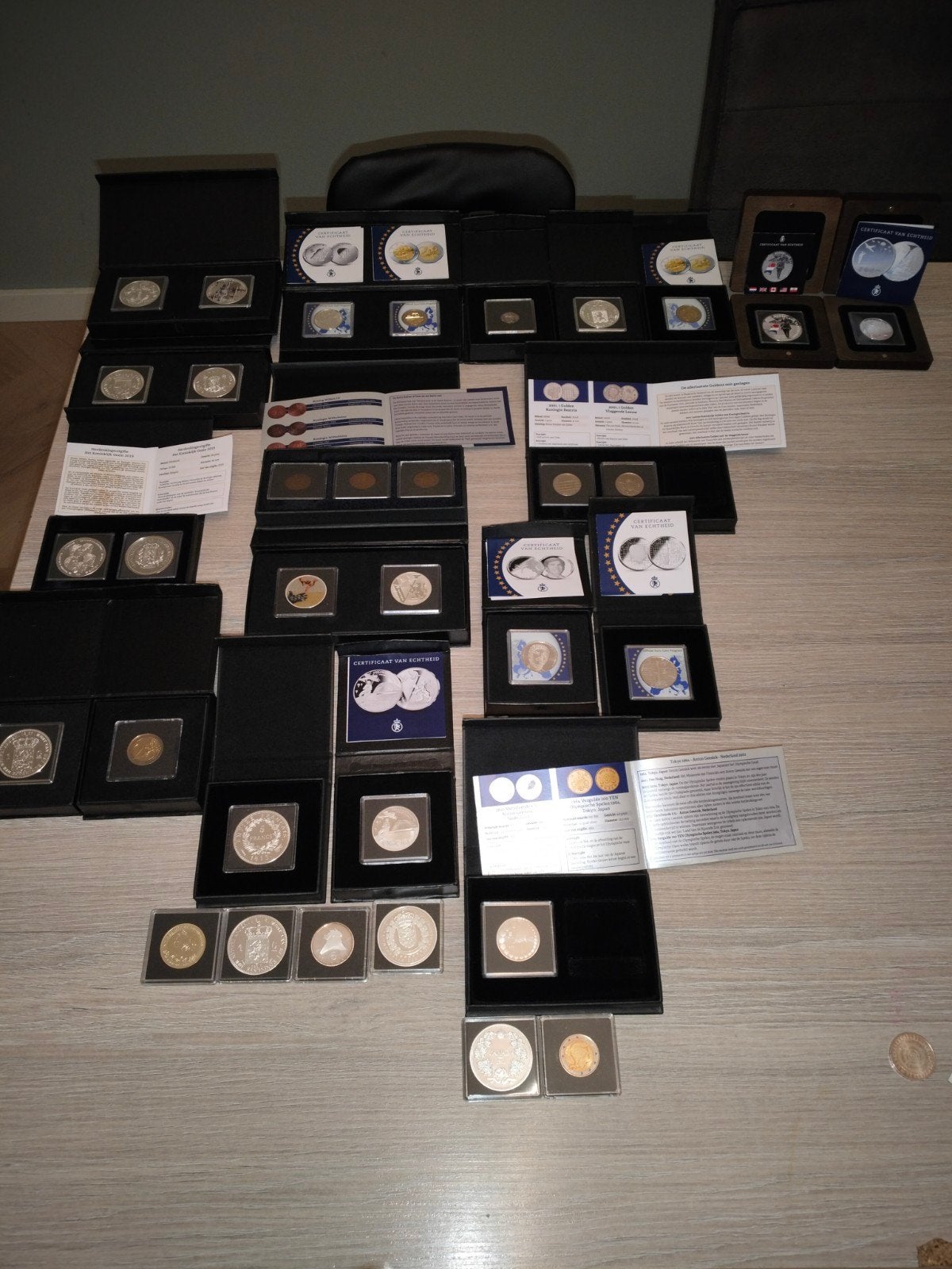 Diverse collectie herdenkingsmunten en sets, Ophalen of Verzenden, Koningin Beatrix, Euro's, Losse munt