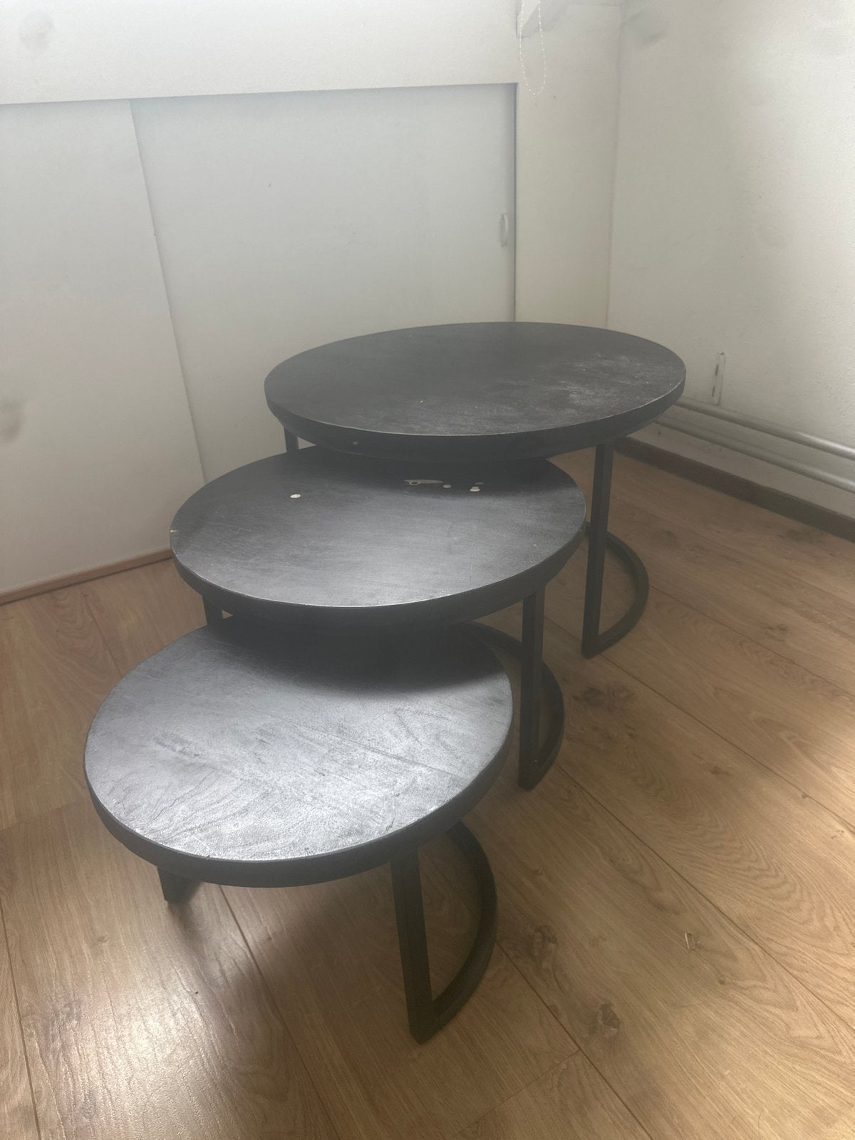 Bijzet tafels van Loods 5 - Gebruikt, goed opknapbaar, Ophalen, Gebruikt, Rond, Hout