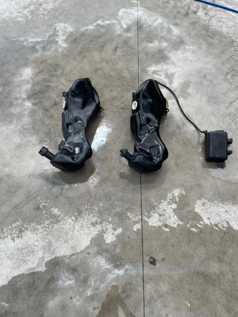 2 gilera runner tanken en 1 olie tank., Ophalen, Zo goed als nieuw, Tank