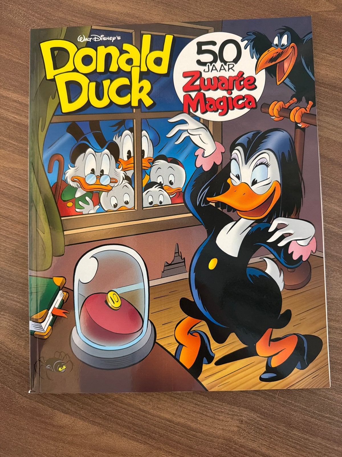 Donald Duck: 50 Jaar Zwarte Magica (2011), Eén stripboek, Verzenden, Zo goed als nieuw