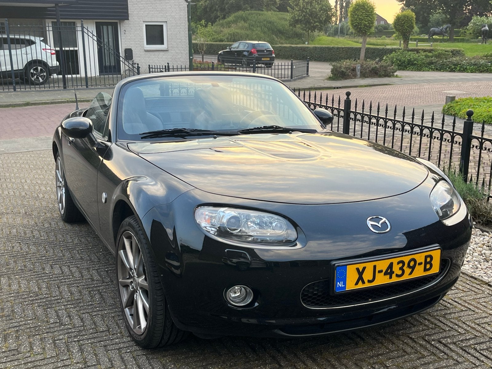 Mazda MX-5 1.8 Touring 2009 Zwart, Achterwielaandrijving, 4 cilinders, Cabriolet, 1055 kg