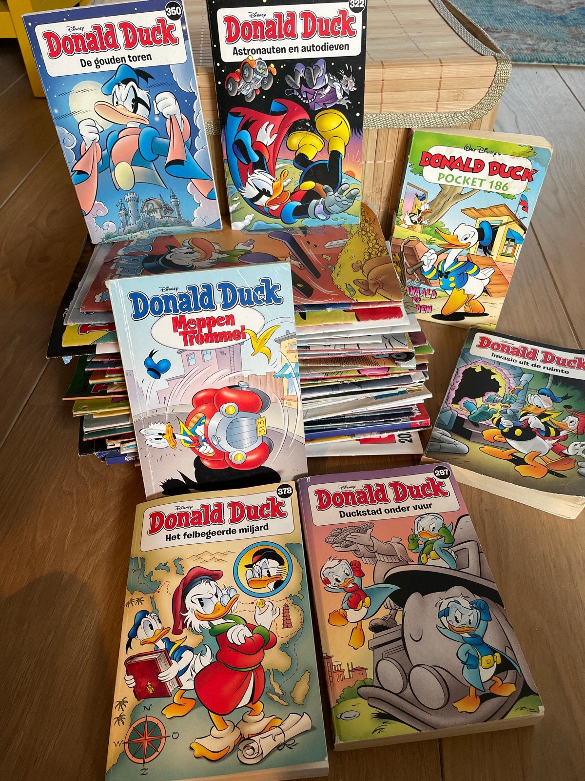 Donald Duck zomerpakket, Boeken, Stripboeken, Meerdere stripboeken, Ophalen, Gelezen