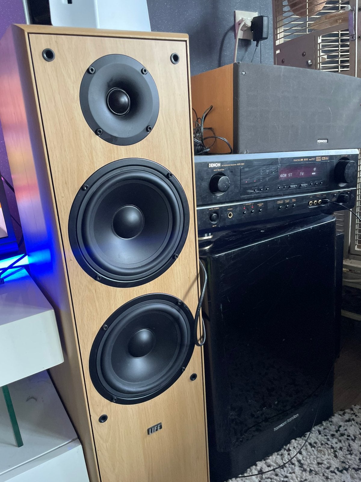 Pilaar / Speakers  200 watt / harman kardon sub 80€, Audio, Tv en Foto, Luidsprekers, Ophalen, Zo goed als nieuw, 60 tot 120 watt