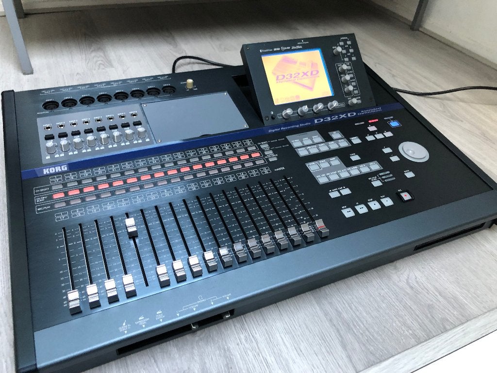 Korg D32XD harddisk multitrack recorder / cd-writer / mixer, Muziek en Instrumenten, Mengpanelen, Ophalen of Verzenden, Gebruikt