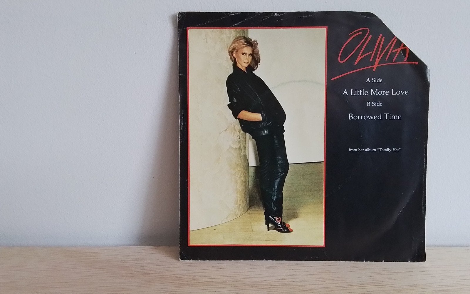Olivia Newton John - a little bit more, Ophalen of Verzenden, Gebruikt, Pop