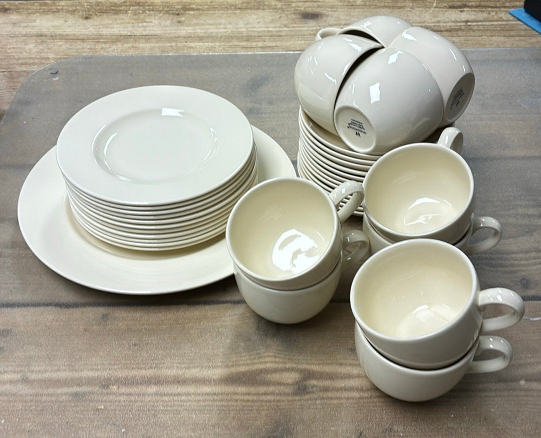 Wedgwood Queensware plain ivory Serviesonderdelen, Antiek en Kunst, Antiek | Servies compleet, Ophalen of Verzenden