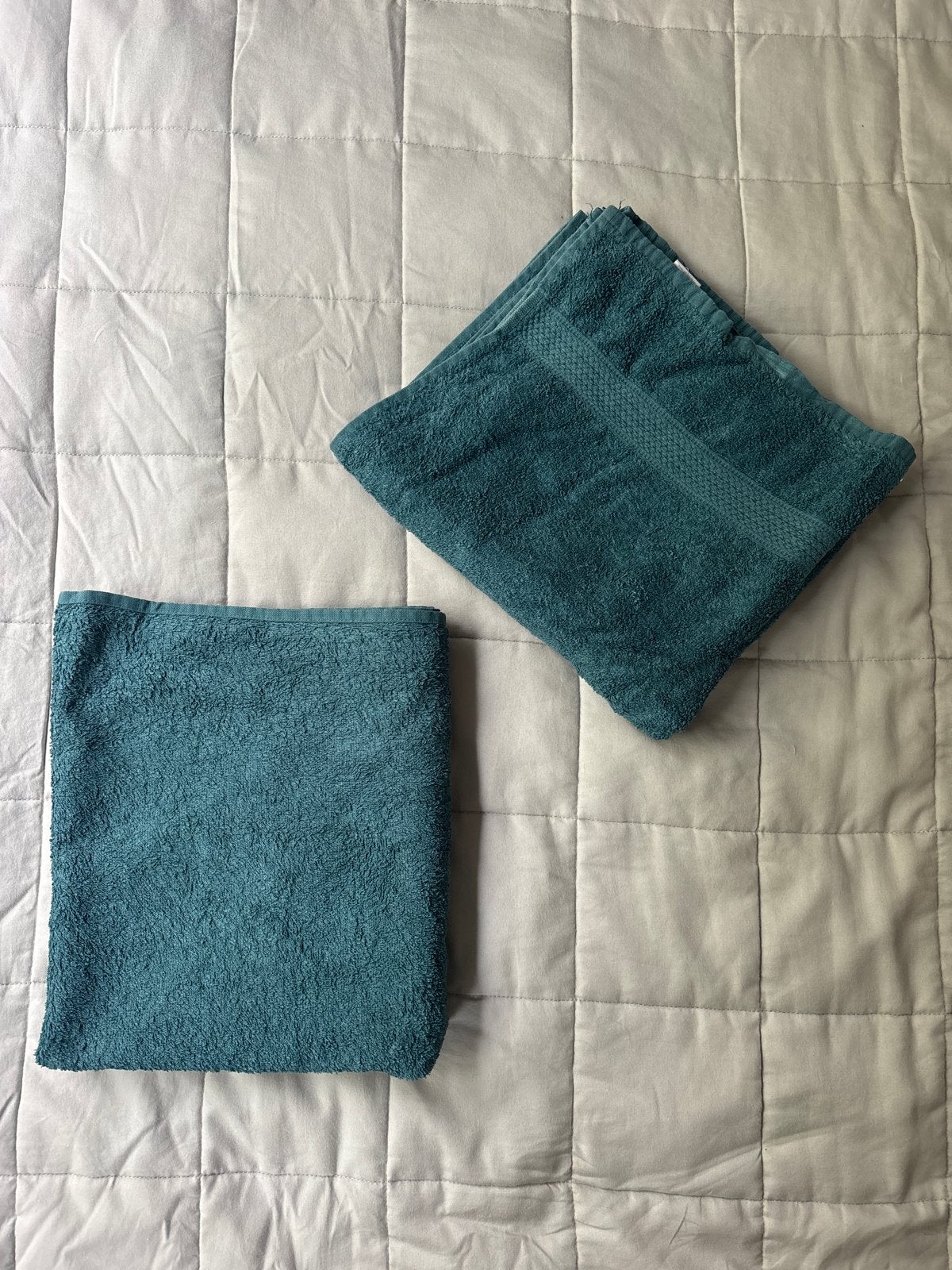 2x HEMA Handdoeken - Groen, Ophalen of Verzenden, Gebruikt, Groen, Handdoek