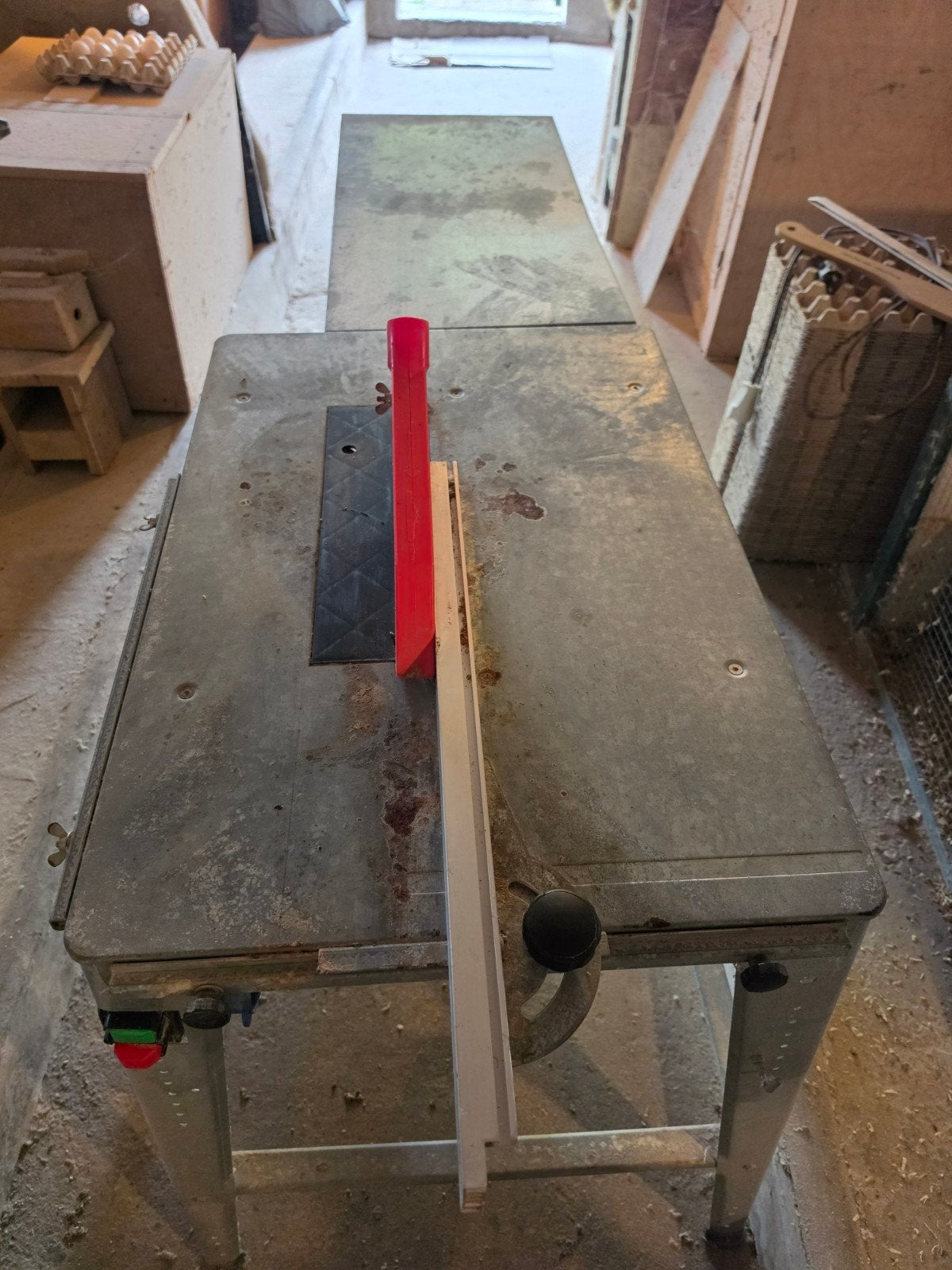 Robuuste Cirkelzaag met Tafel - Ideaal voor Houtbewerking, Ophalen, Gebruikt, Cirkelzaag, Onbekend
