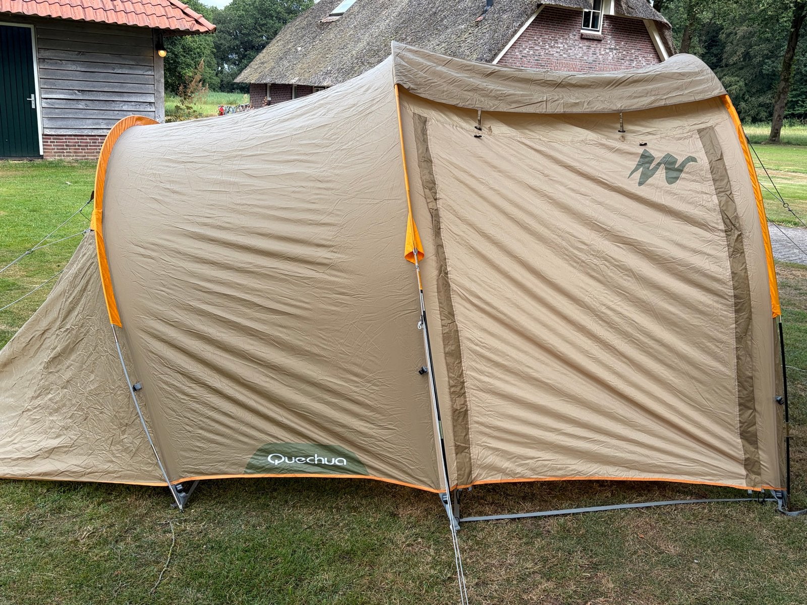 Quechua T4.1 familietent - 4 persoons - nieuw, Ophalen, Nieuw, Tot en met 4